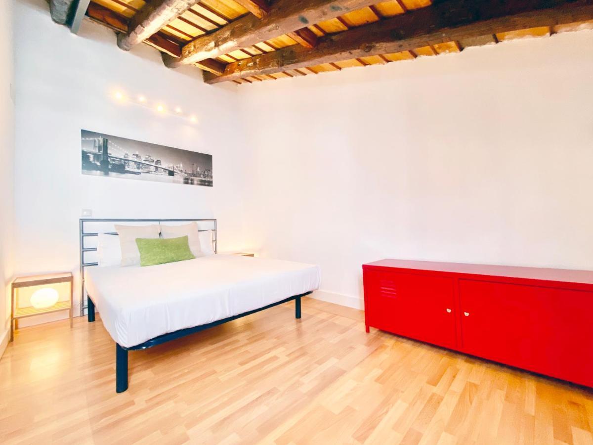 Апартаменты Charming Gran Via Attic Мадрид Экстерьер фото